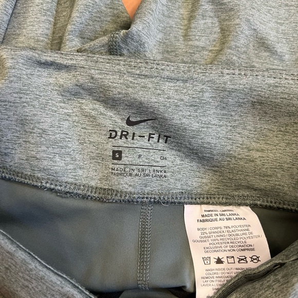 Nike Light Green Running Leggings - Picture 4 of 6